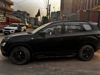 Tata Safari XT+ Dark edition
