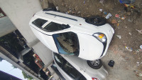 White Maruti Suzuki Alto 800