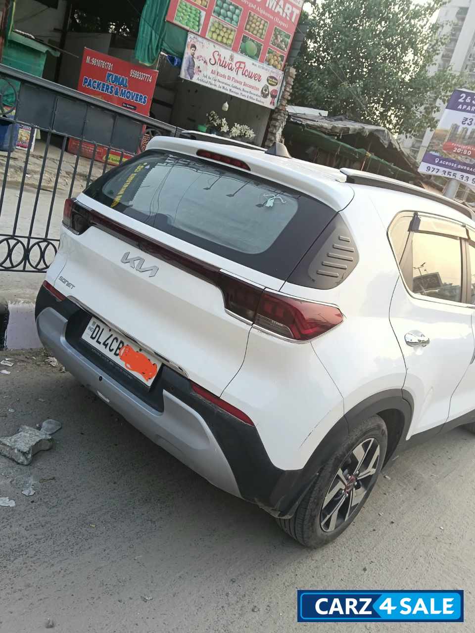 White Kia Sonet Hte White Kia Sonet Hte