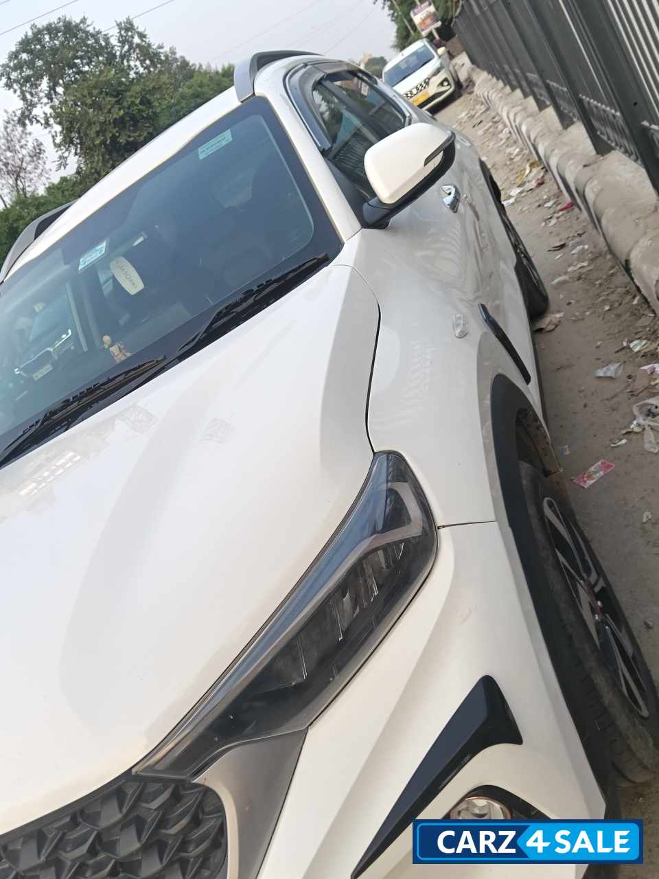 White Kia Sonet Hte White Kia Sonet Hte