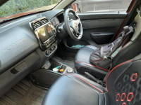 Renault Kwid RXT AMT 1L