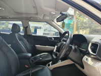 Hyundai Venue sx manual petrol