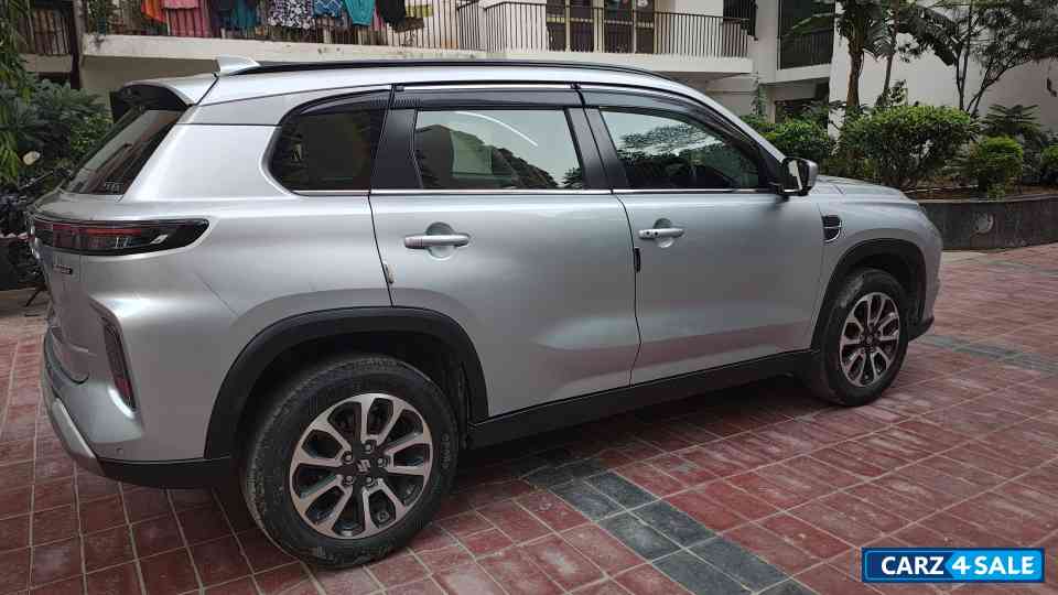 Maruti Suzuki Grand Vitara Alpha MT