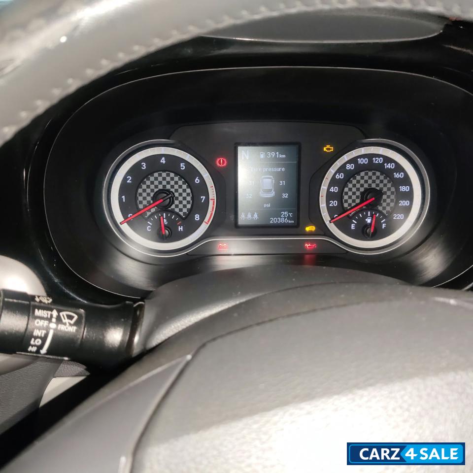 Hyundai i10 Astha