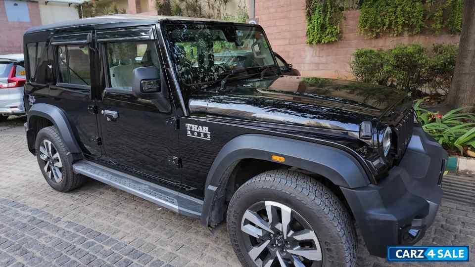 Stealth Black Mahindra Thar Roxx Stealth Black Mahindra Thar Roxx