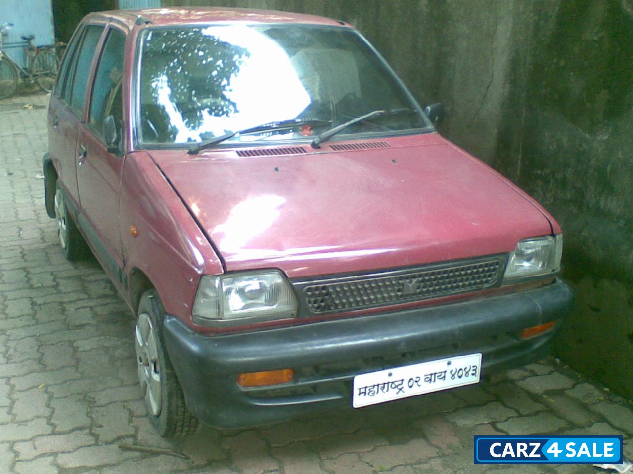 Maroon Maruti Suzuki 800