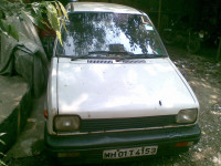 White Maruti Suzuki 800
