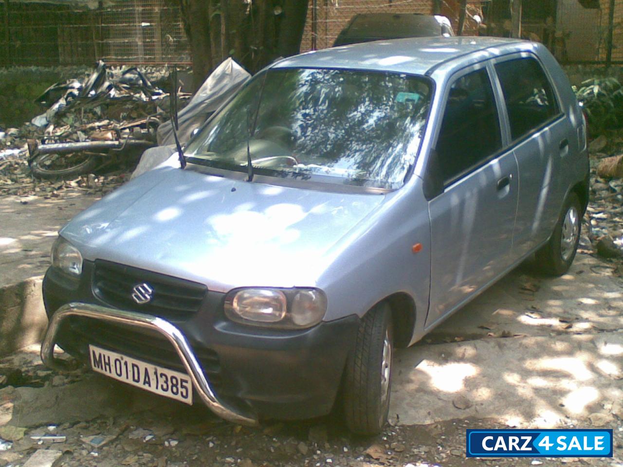 Silver Maruti Suzuki Alto