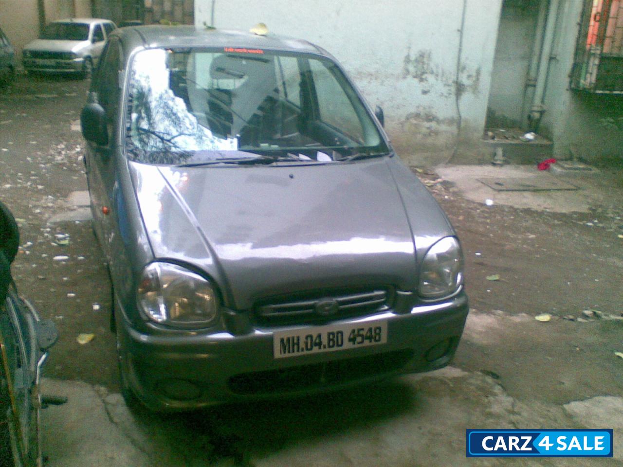 Grey Hyundai Santro