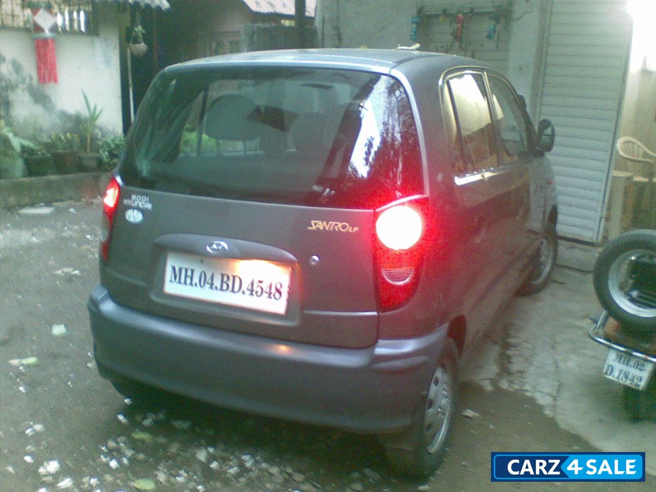 Grey Hyundai Santro