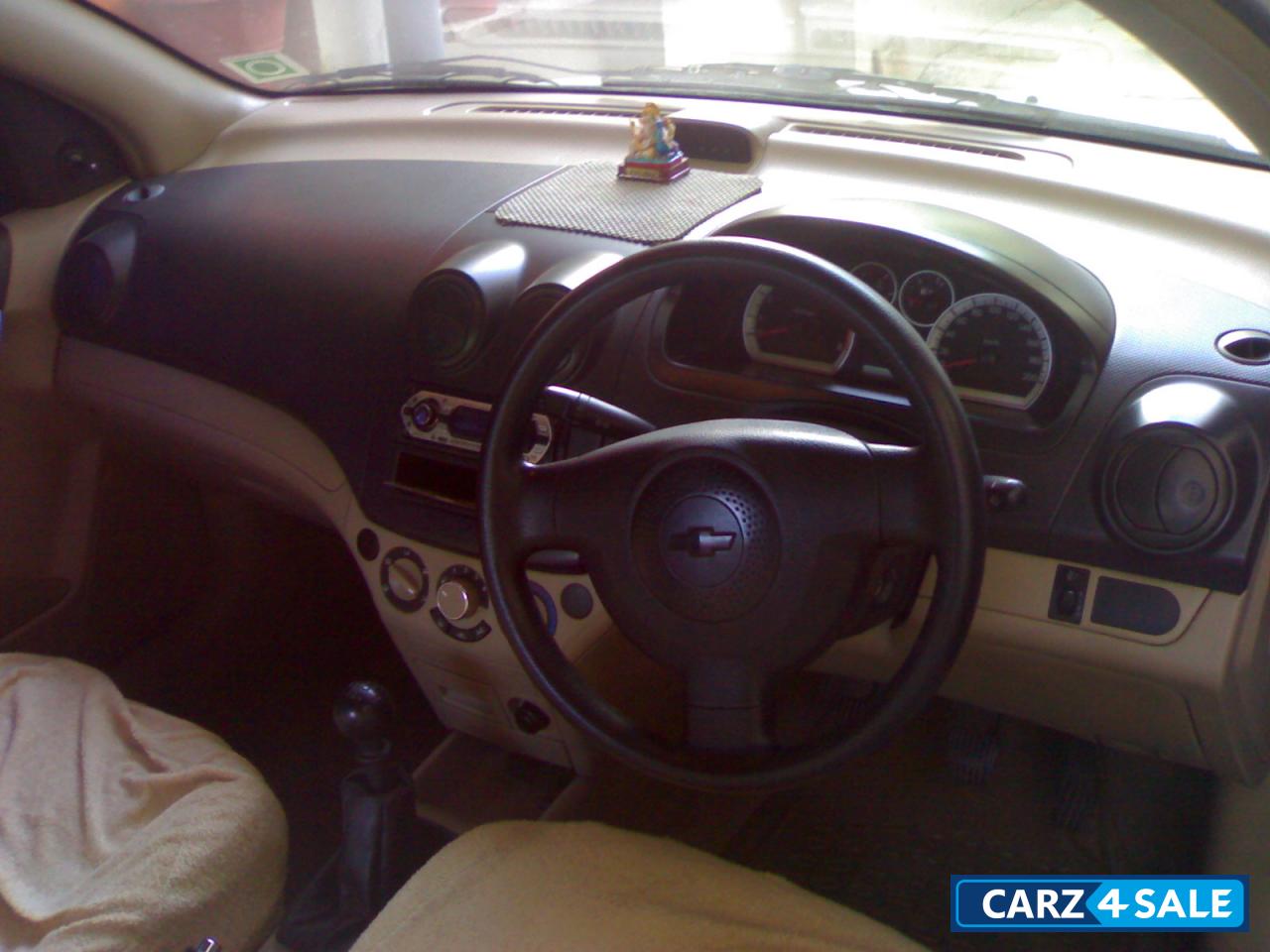 White Chevrolet Aveo