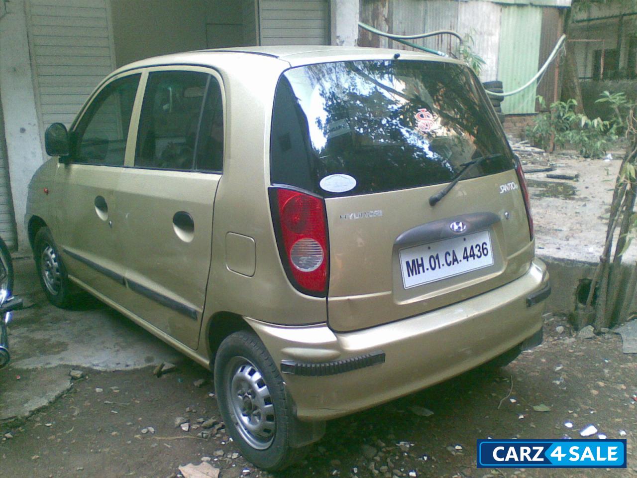 Golden Hyundai Santro