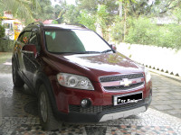 Red Chevrolet Captiva