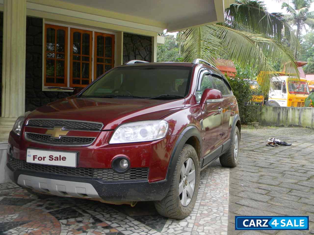 Red Chevrolet Captiva