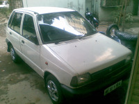 White Maruti Suzuki 800