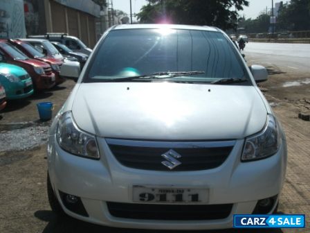 P.white Maruti Suzuki SX4