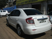 P.white Maruti Suzuki SX4