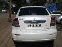 P.white Maruti Suzuki SX4