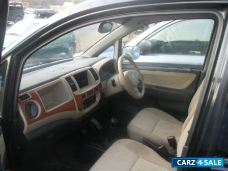 Black Maruti Suzuki Swift