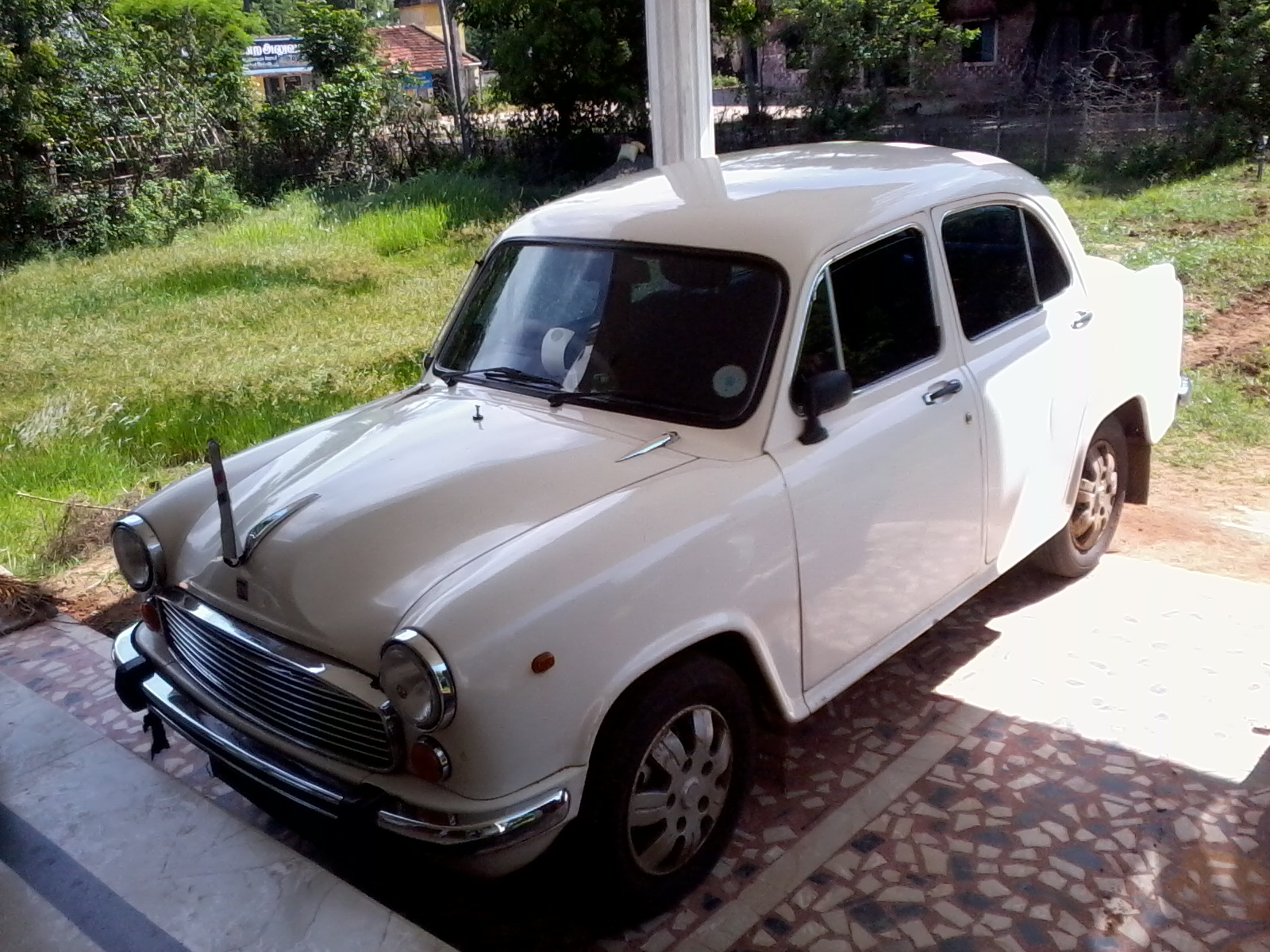 White Hindustan Motors Ambassador