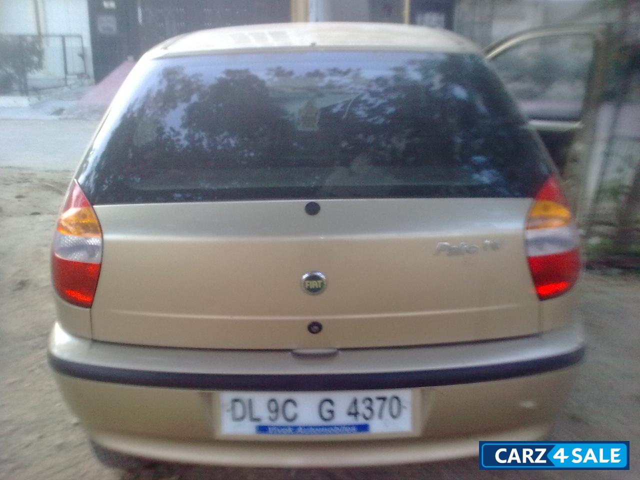 Golden Fiat Palio