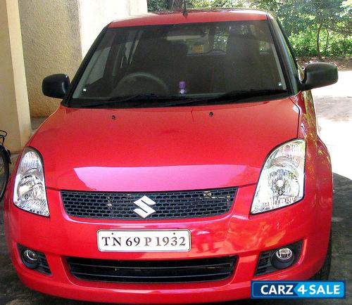 Red Maruti Suzuki Swift