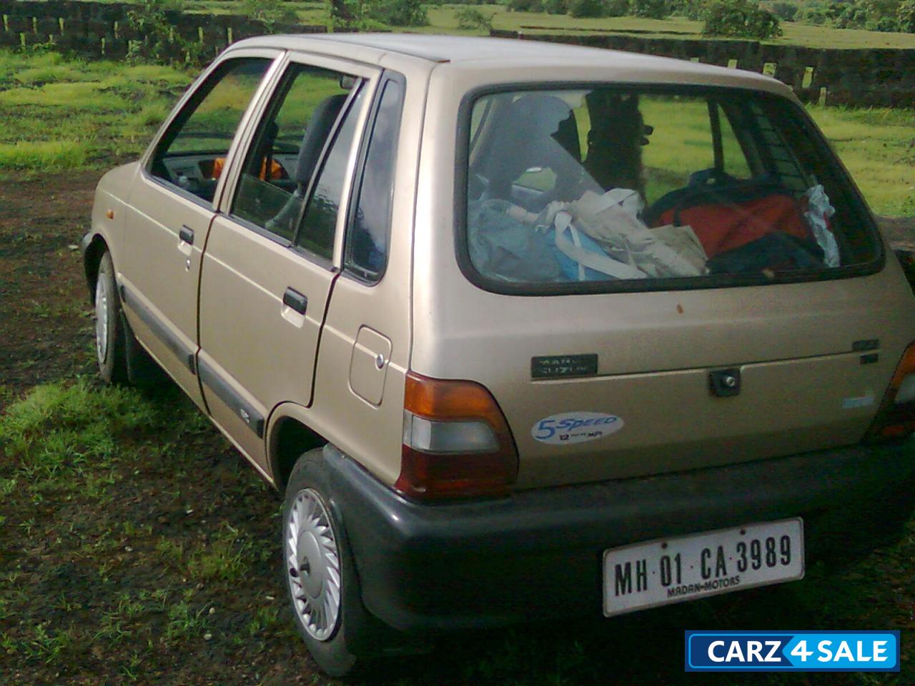 Golden Maruti Suzuki 800