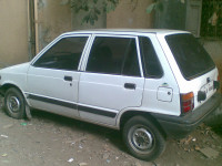 White Maruti Suzuki 800
