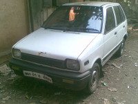 White Maruti Suzuki 800