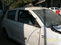 White Maruti Suzuki Swift