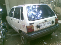 White Maruti Suzuki 800