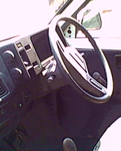 White Maruti Suzuki 800