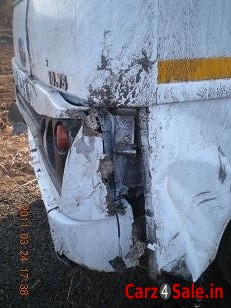 White eicher 10.75 bus 30 seater