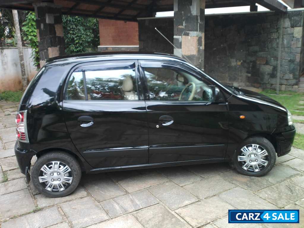 Used 2009 model Hyundai Santro for sale in Kozhikode. ID 2781. Black