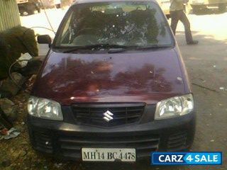 Maroon Maruti Suzuki Alto
