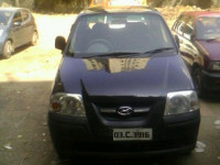 Black Hyundai Santro
