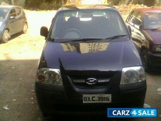 Black Hyundai Santro