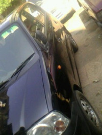 Black Hyundai Santro