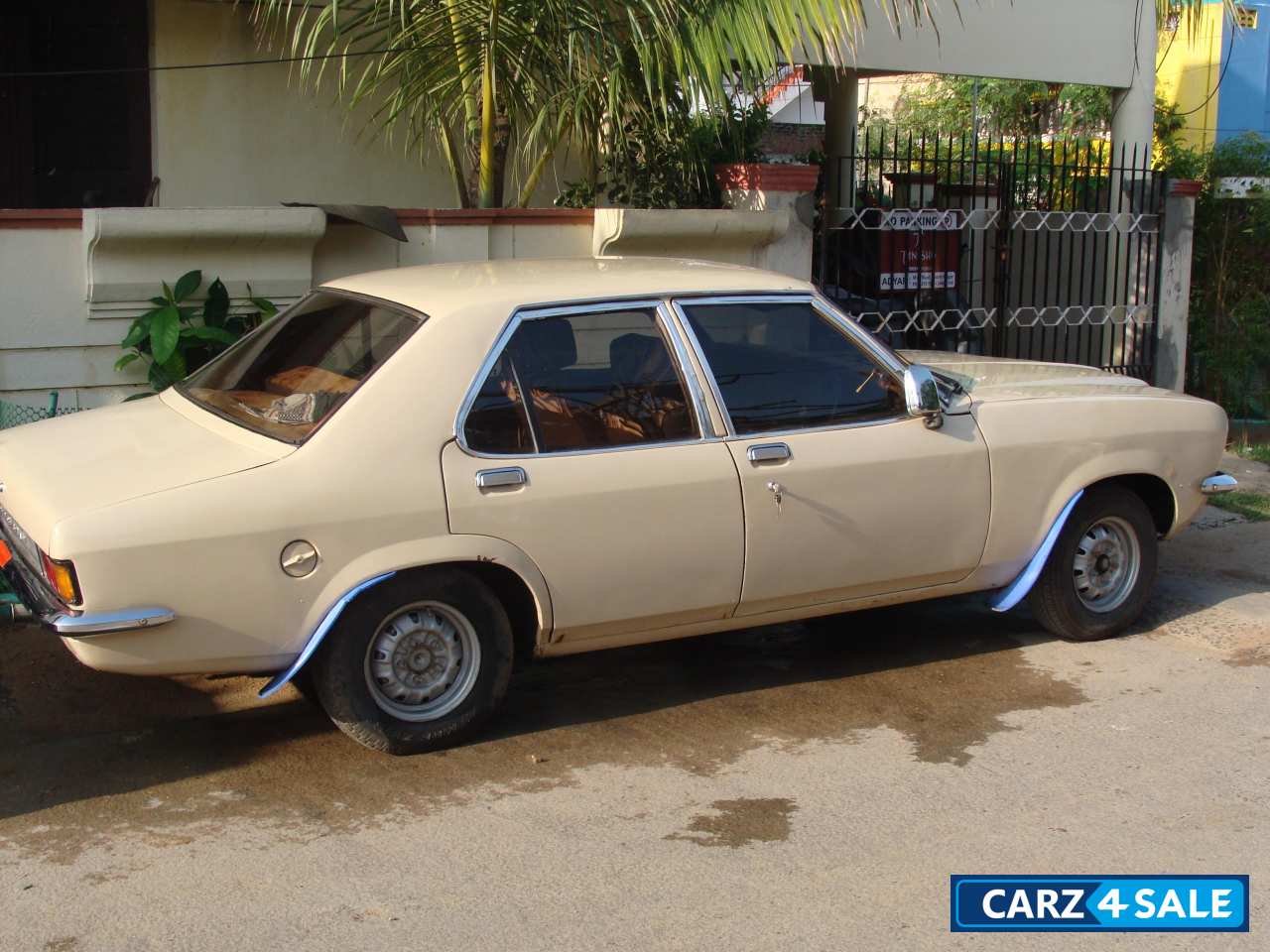 Used 1988 model Hindustan Motors Contessa for sale in Chennai. ID 2994