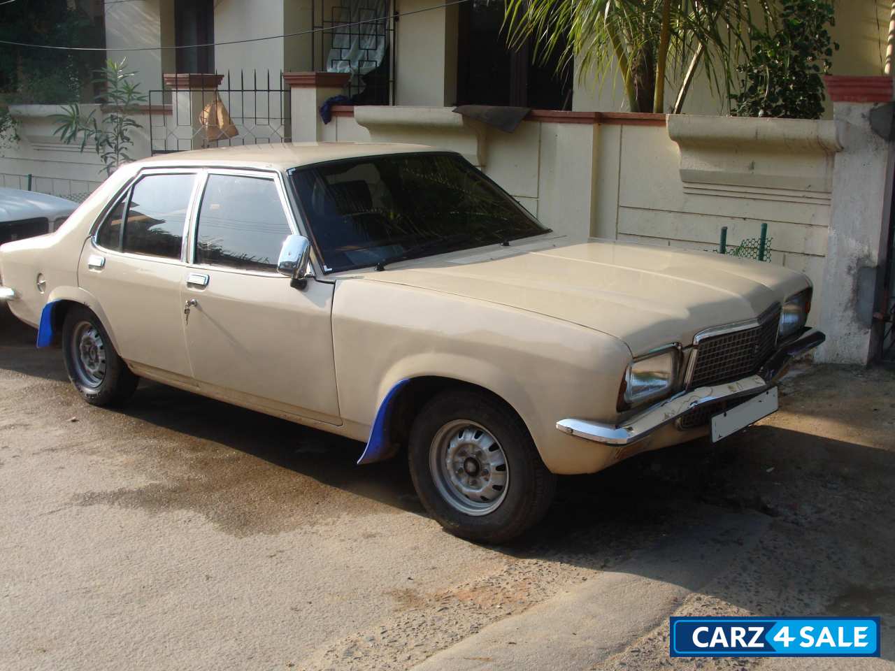 Brown Hindustan Motors Contessa Brown Hindustan Motors Contessa