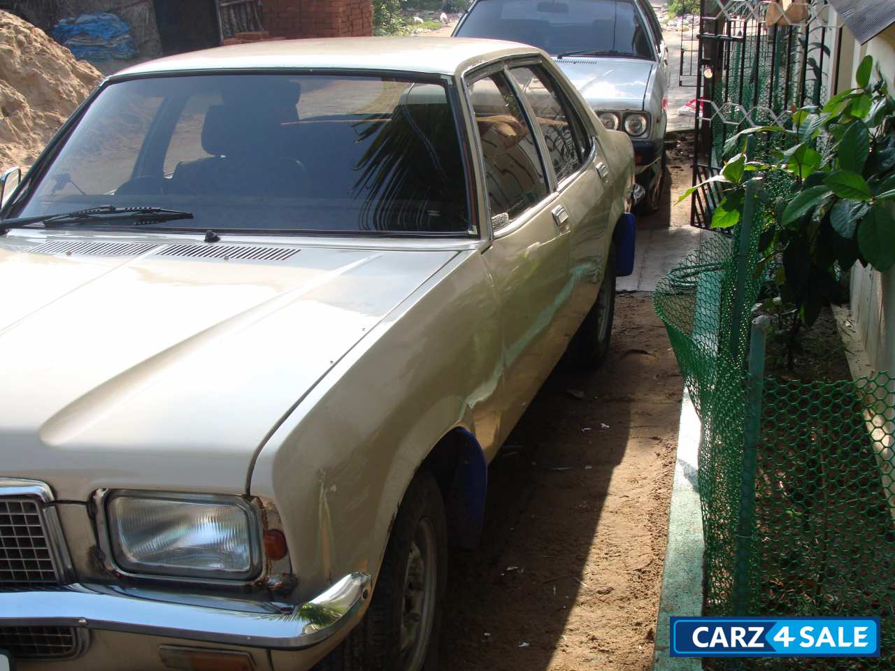 Brown Hindustan Motors Contessa Brown Hindustan Motors Contessa
