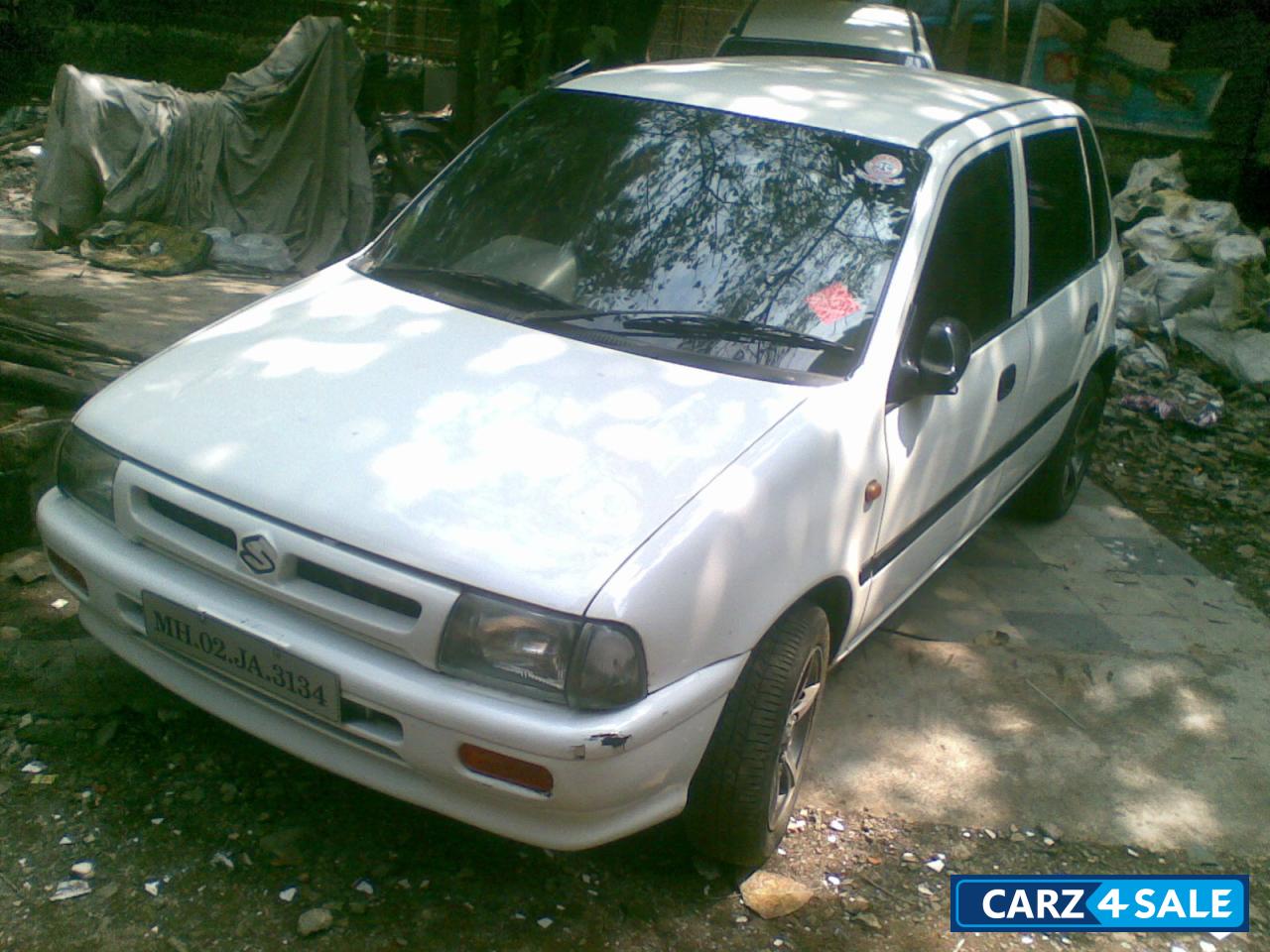 White Maruti Suzuki Zen
