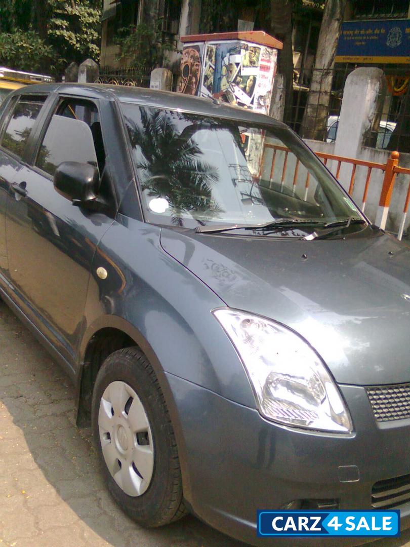 Gray Maruti Suzuki Swift
