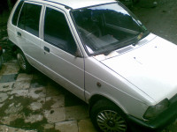White Maruti Suzuki 800