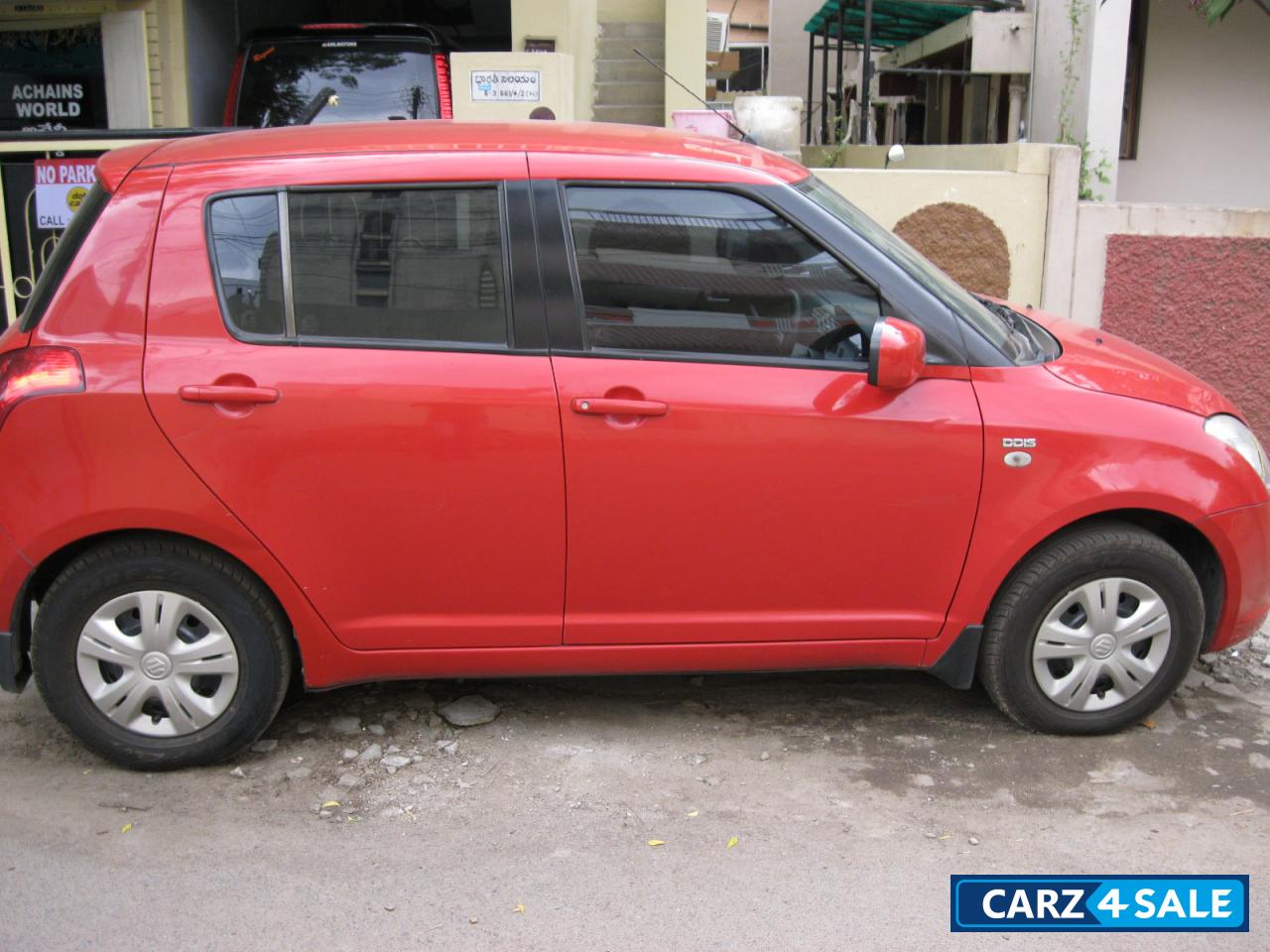 Maruti Suzuki Swift Maruti Suzuki Swift