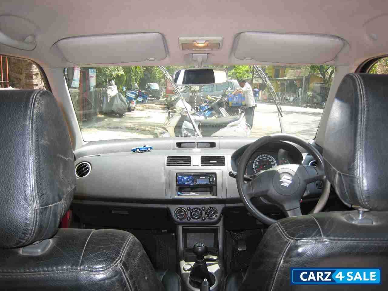 Maruti Suzuki Swift Maruti Suzuki Swift
