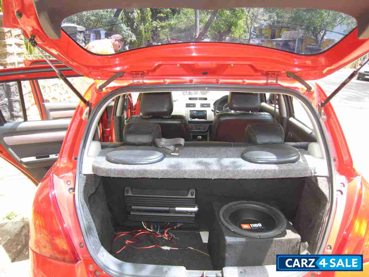 Maruti Suzuki Swift Maruti Suzuki Swift
