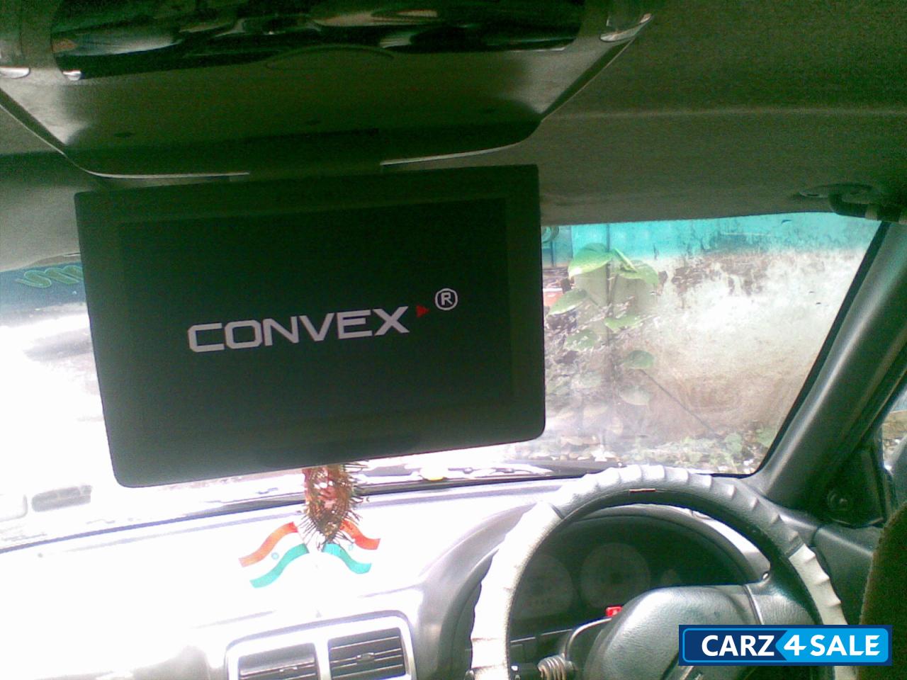 White Maruti Suzuki Esteem