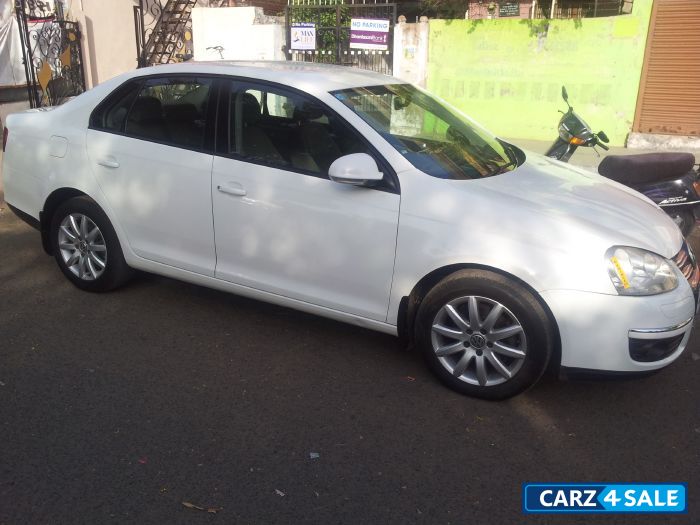 White Volkswagen Jetta White Volkswagen Jetta