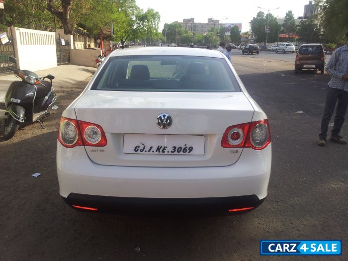 White Volkswagen Jetta White Volkswagen Jetta